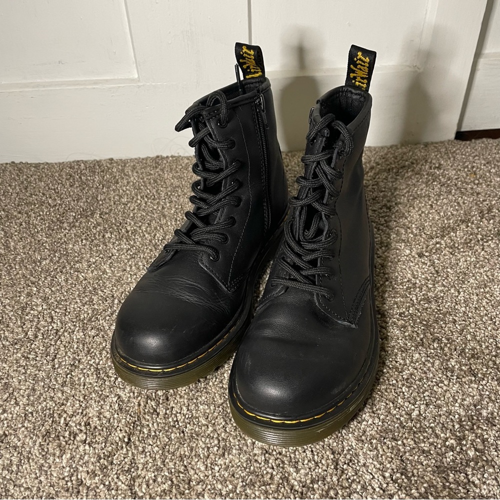 DR. MARTENS Boots